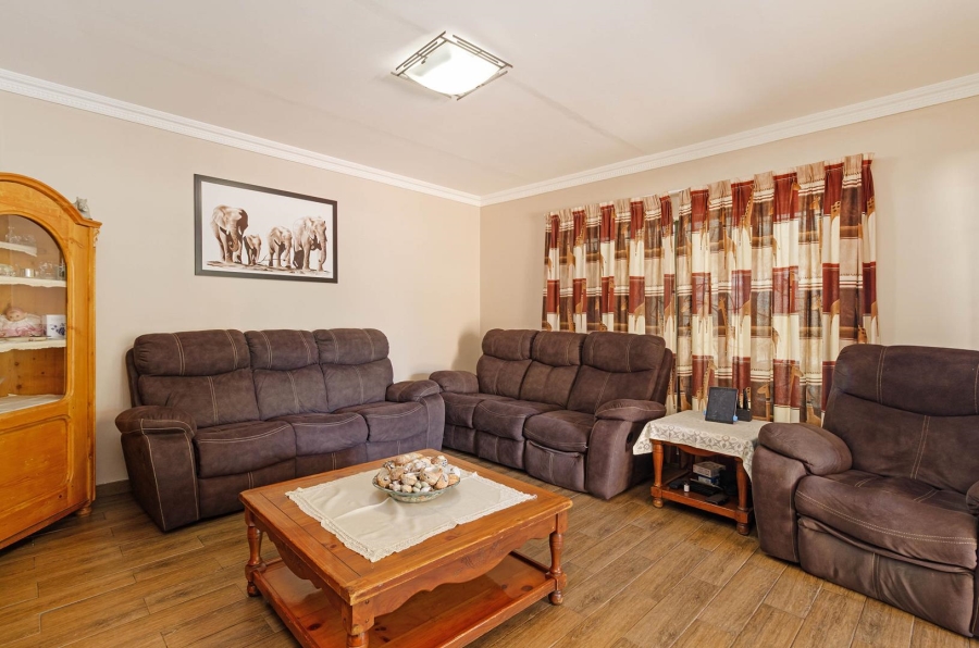 5 Bedroom Property for Sale in Milnerton Ridge Western Cape